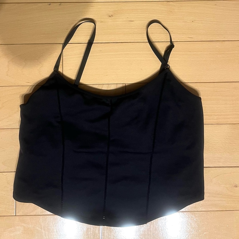 Aerie Superchill Seamless Corset Tank Top in True Black - Picture 4 of 6